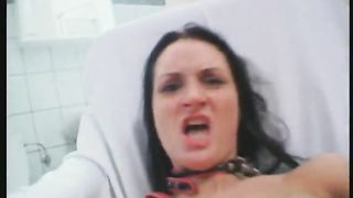 Grande dildo nel culo