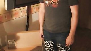 Anteprima del video: Sexy bionda succhia