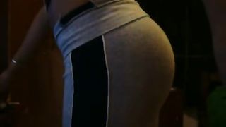 Anteprima del video: Sexy teen strip amatoriale