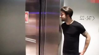 Sesso con figa rossa in hotel