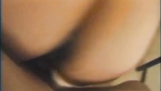 Milf italiana dalla fica pelosa