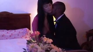 Bella signora bianca scopata da nero giamaicano