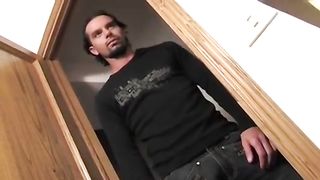 Mamma troia dà lezioni di sesso alla figlia