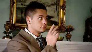 Inculata dal maestro di piano