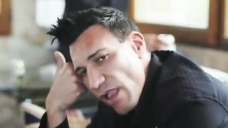 Scopata a tre con colf italiana