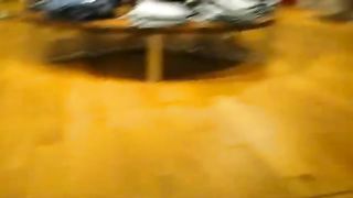 Lei gli fa un pompino e lui la filma