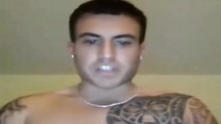 Ragazzo tatuato scopa la Ex tettona