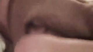 Marito filma la moglie bombata da un negro