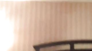 Marito filma la moglie bombata da un negro