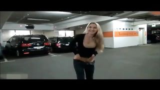 Sveltina nel parcheggio con creampie finale