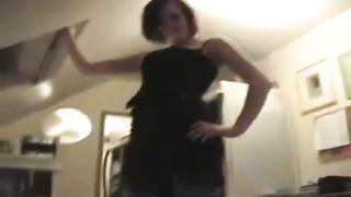 Zoccola discotecara mi fa una sega