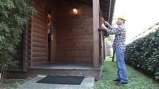 Suora in calore scopata nella fica rasata