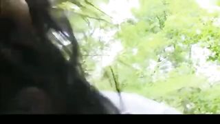 Troia casertana mi saltella sul cazzo nel bosco