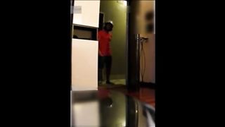 Bella brunetta italiana esibizionista