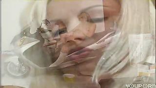 Shelly si masturba in moto