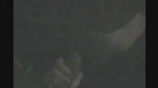 Coppia milanese fa sesso in auto di notte