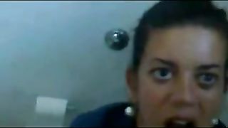 Pompino nel bagno a Novara