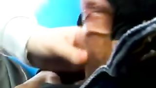 Pompino al compagno di classe a Bologna