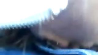 Pompino al compagno di classe a Bologna