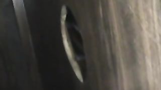 Gloryhole con matura insaziabile