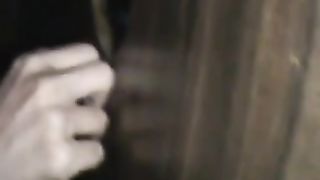 Gloryhole con matura insaziabile