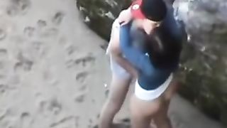 Sveltina in spiaggia in Salento