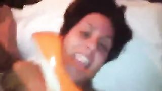 Sborro sulla faccia da zoccola della mia tipa