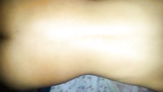 Ultimi colpetti prima di sborrarle sulla schiena