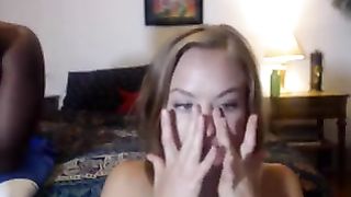 Bionda si cavalca un negro in cam