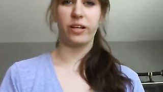 La mia sorella maggiore prova il mio cazzo