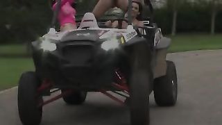 Mega orgiona in una villa