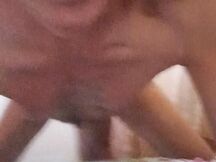 TRAV MENTRE VIENE SCOPATA