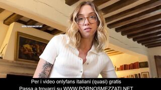 Anteprima del video: Donna severa mi obbliga a sborrargli in faccia