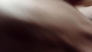 La puttana che ha voglia di uccello si soddisfa da sola