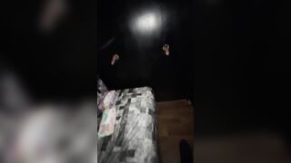 la mia piccola che ingoia al gloryhole