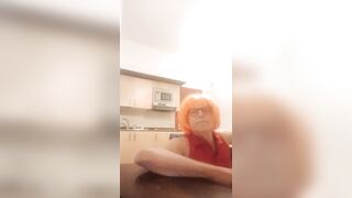 Pamela si esibisce in casa