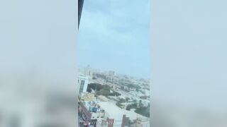 Trans col cazzo bello dritto già al mattino presto