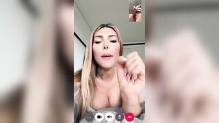 Mamma troia fa segare il figliastro su whatsapp