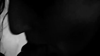 A Valentina piace succhiare il cazzo