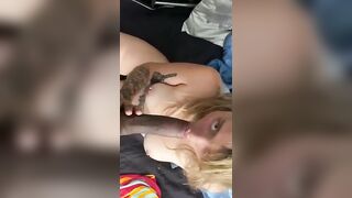 Turista spagnola scopata da nero e poi premiata con la sborra