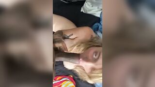 Turista spagnola scopata da nero e poi premiata con la sborra