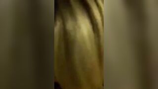 Figlia troia sega un grosso cazzo e confida le sue paure