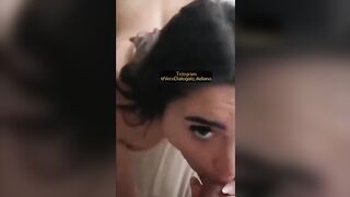 Pompino in POV per l'amico porco della zoccoletta