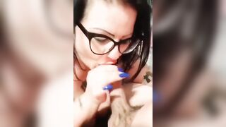 Moglie di Torino succhia mentre il cornuto filma