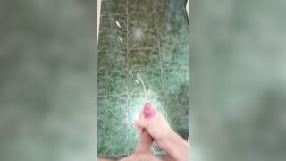 Sborrata gigante! Masturbo il mio cazzo grosso