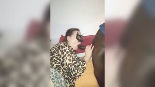 Il cazzo di un negro per una moglie insoddisfatta