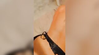 Fa cornuto il novello sposo con un amante ogni settimana