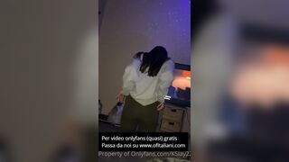 Giovane thailandese ci mostra le sue doti