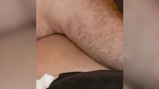 Inculo mia moglie con calze a rete bianche e perizoma