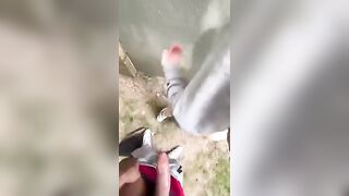 Sesso ai giardini pubblici con la zoccola della Conad